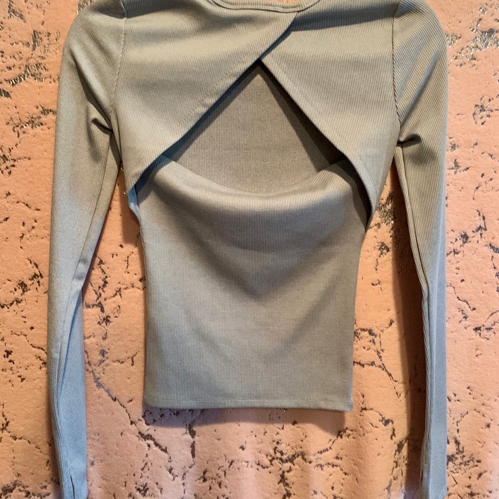 NYLORA- Haines Ribbed Top HT Grey - Picture 5 of 5